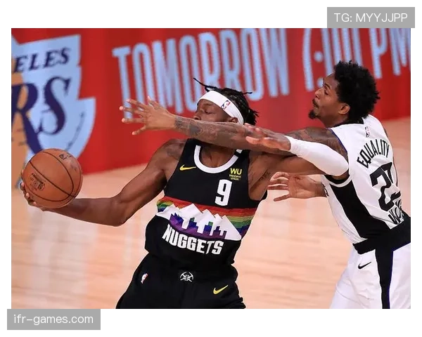 克里斯·保利挡拆组织效率超乔治，提升快船关键时刻进攻节奏