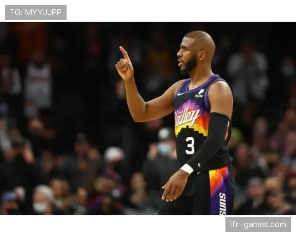 德文·布克训练完直接去夜店？这自律和放纵切换得也太丝滑了